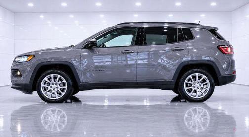 Gray 2023 Jeep Compass Latitude Lux