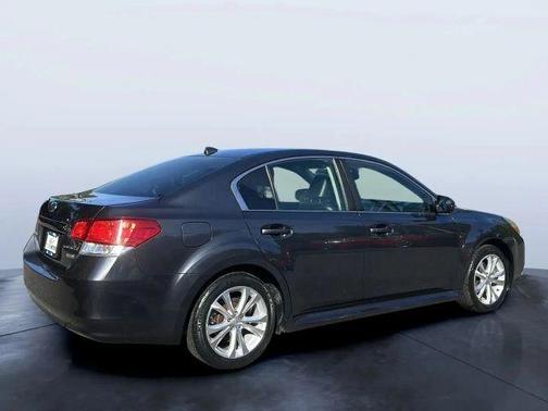 2013 Subaru Legacy 2.5i Limited