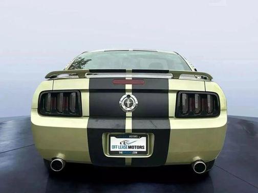 2005 Ford Mustang Premium