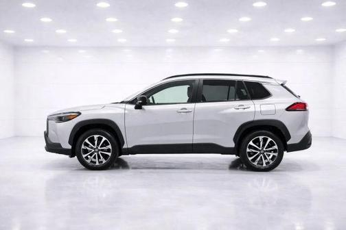 2025 Toyota Corolla Cross XLE