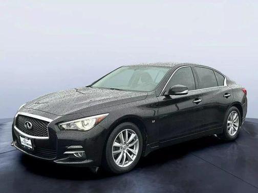 2015 INFINITI Q50 Premium