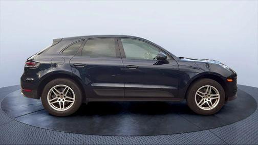 2020 Porsche Macan Base