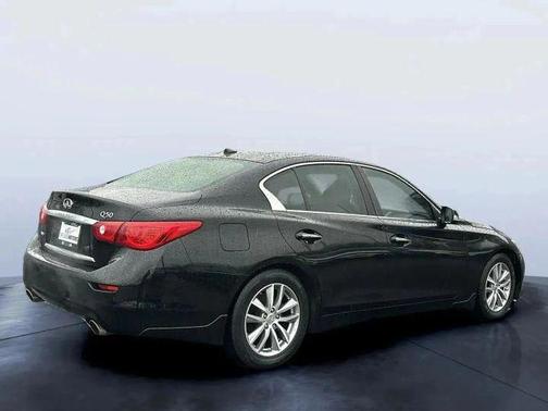 2015 INFINITI Q50 Premium