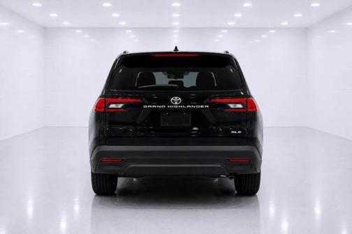 Black 2025 Toyota Grand Highlander XLE