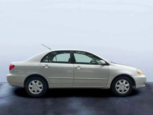 2004 Toyota Corolla LE