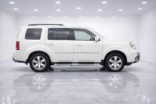 White 2013 Honda Pilot Touring