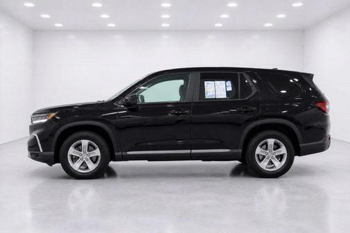 Black 2023 Honda Pilot EX-L 8-Passenger