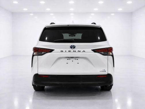Silver 2023 Toyota Sienna LE