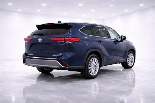 2021 Toyota Highlander Hybrid Limited