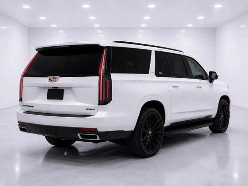 2022 Cadillac Escalade ESV Sport