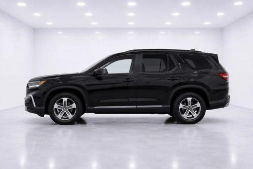 Black 2025 Honda Pilot EX-L