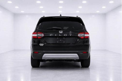 Black 2025 Honda Pilot EX-L