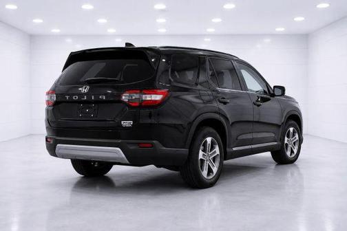 Black 2025 Honda Pilot EX-L