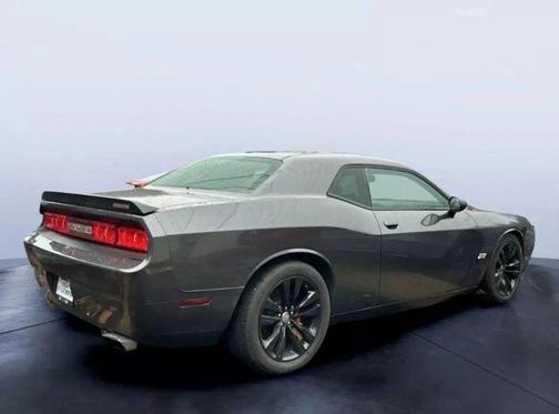 2014 Dodge Challenger SRT8