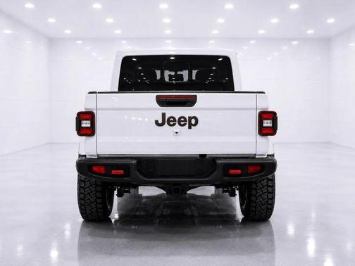 White 2020 Jeep Gladiator Rubicon