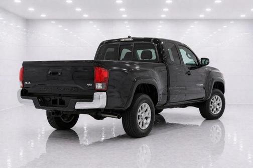 Black 2017 Toyota Tacoma SR5