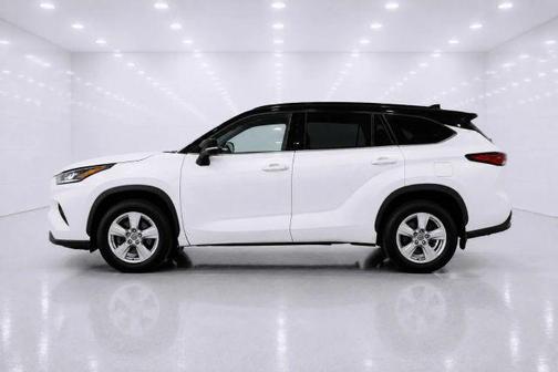 White 2021 Toyota Highlander L