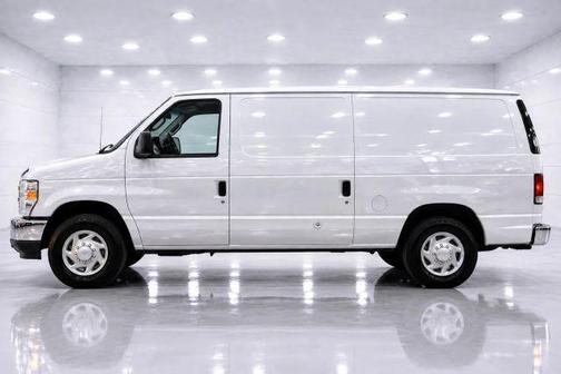 White 2013 Ford E250 Cargo