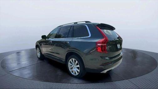 2018 Volvo XC90 T6 Momentum