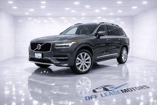 2018 Volvo XC90 T6 Momentum