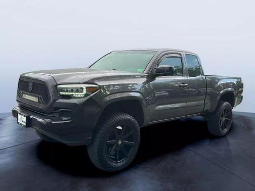 2016 Toyota Tacoma SR