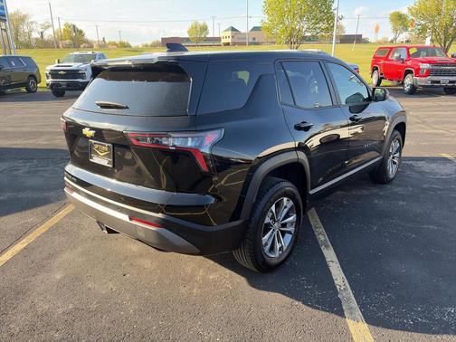 Mosaic Black Metallic 2025 Chevrolet Equinox 1LT