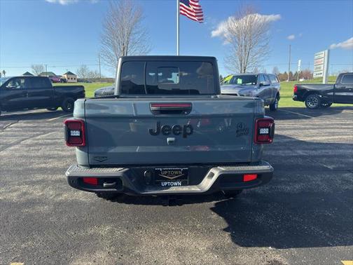 2025 Jeep Gladiator Willys