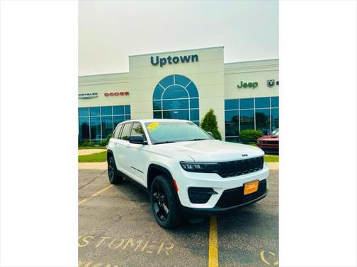 2022 Jeep Grand Cherokee Altitude