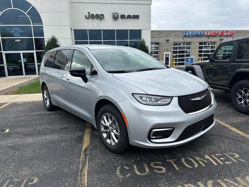 2026 Chrysler Pacifica L