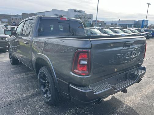 Granite Crystal Metallic Clearcoat 2026 RAM 1500 Big Horn/Lone Star