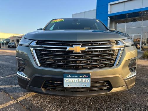 2023 Chevrolet Traverse LT Leather