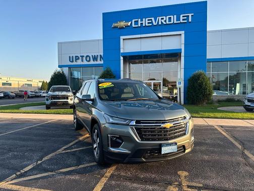 2023 Chevrolet Traverse LT Leather
