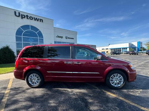 2012 Chrysler Town & Country Limited