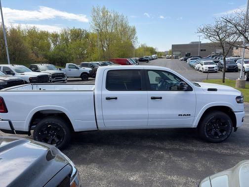 Bright White Clearcoat 2026 RAM 1500 Big Horn/Lone Star