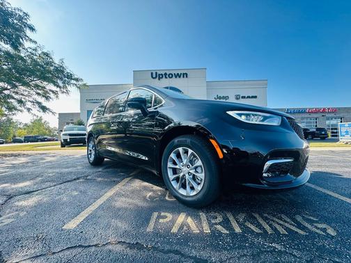 2026 Chrysler Pacifica L