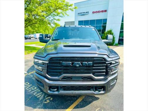 2025 RAM 2500 Laramie Crew Cab 4x4 6'4' Box