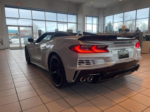 2026 Chevrolet Corvette E-Ray Convertible, 2LZ, RWD