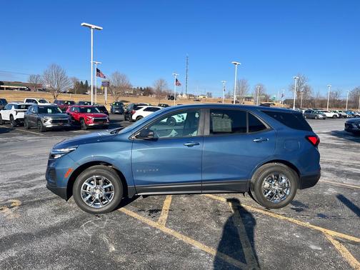 2024 Chevrolet Equinox LS
