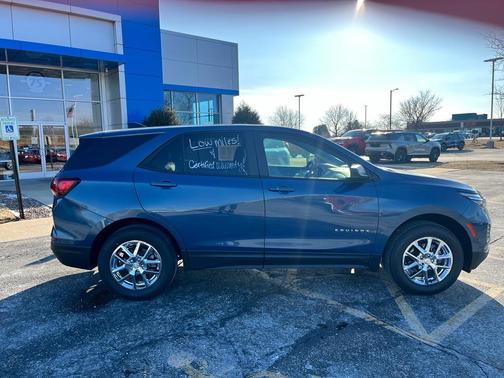 2024 Chevrolet Equinox LS