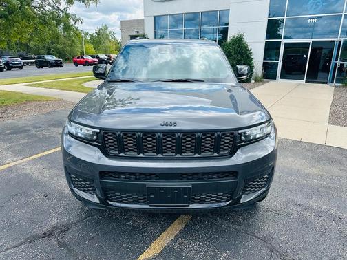 2025 Jeep Grand Cherokee L Altitude