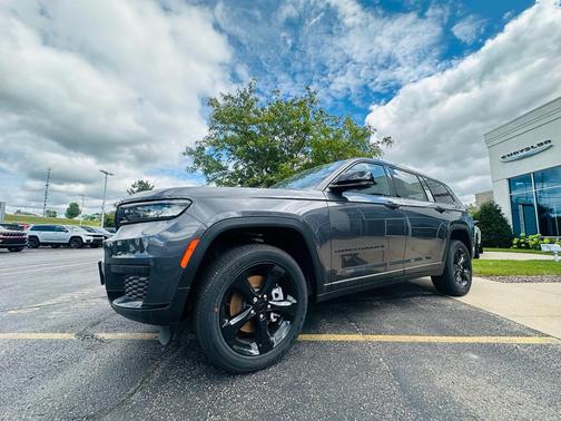 2025 Jeep Grand Cherokee L Altitude