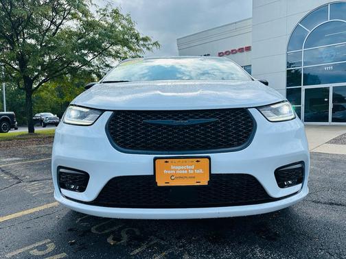 2024 Chrysler Pacifica Hybrid S Appearance Pkg