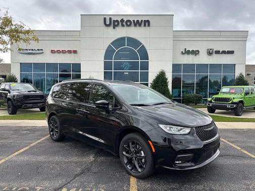 2026 Chrysler Pacifica L