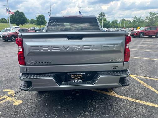 2025 Chevrolet Silverado 1500 Custom