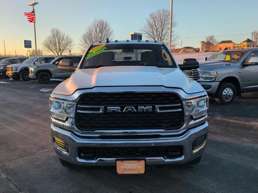 2022 RAM 2500 Big Horn Crew Cab 4x4 6'4' Box