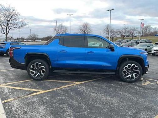 2025 Chevrolet Silverado EV RST