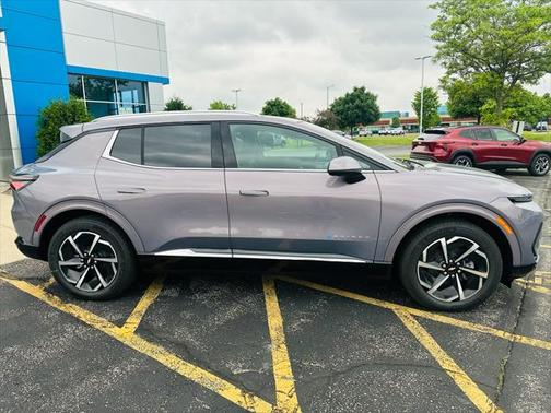 2025 Chevrolet Equinox EV LT