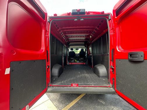 2025 RAM ProMaster 2500 Tradesman