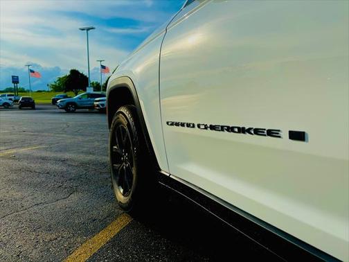 2025 Jeep Grand Cherokee Altitude