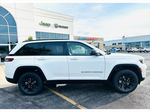 2025 Jeep Grand Cherokee Altitude